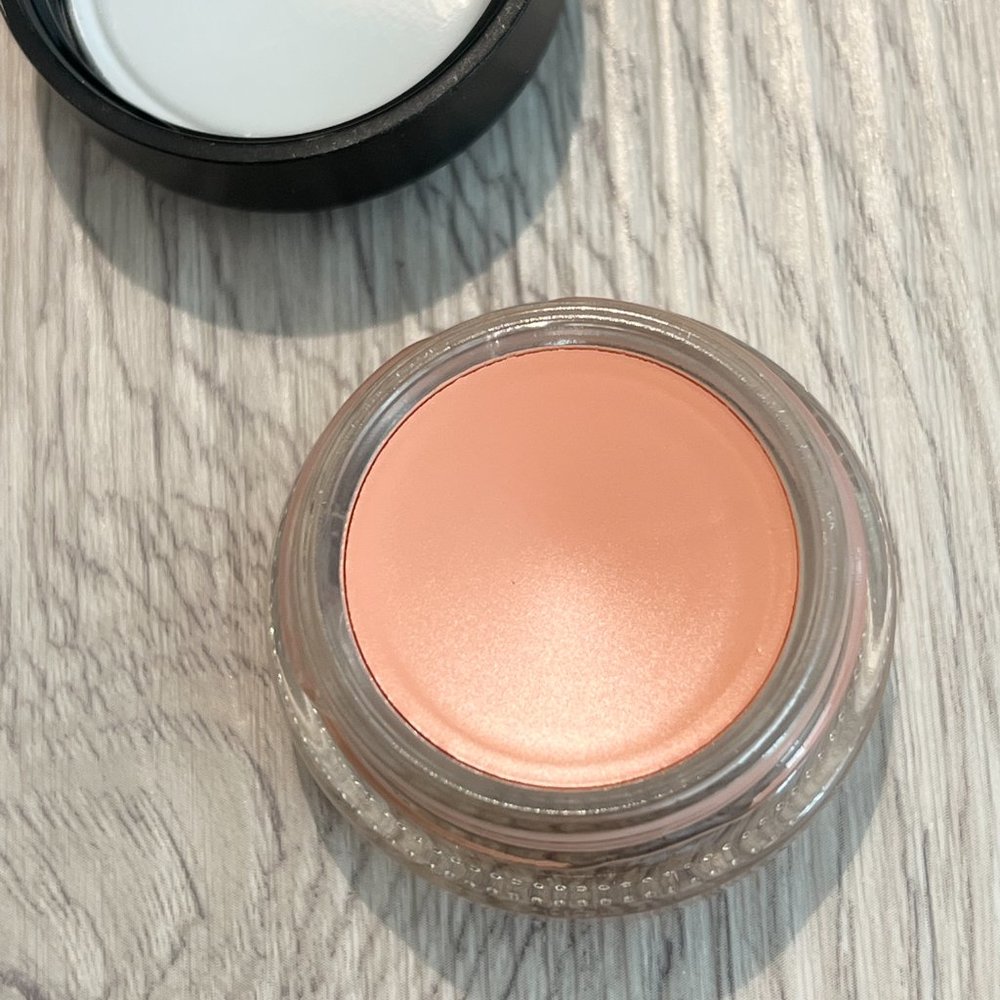MAC Cosmetics Pro Longwear Paint Pot (Art Thera-Peachy) - Picture 2 of 8